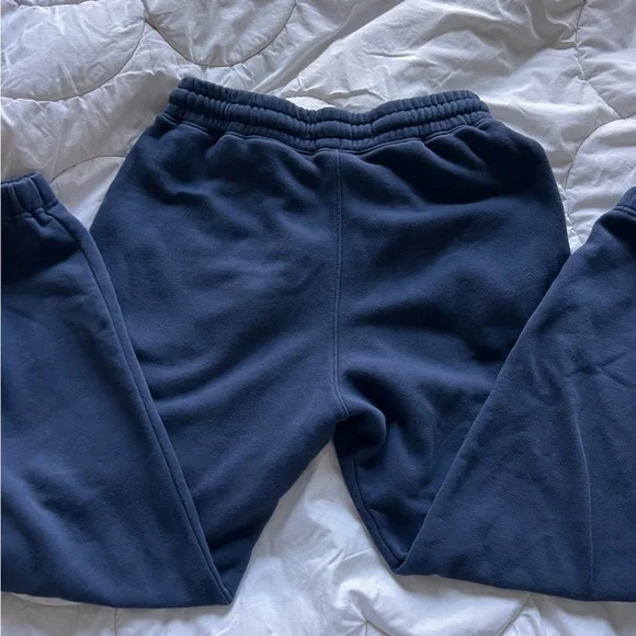 Men’s Redbull Racing Hollister Navy Sweatpants - Picture 4 of 4